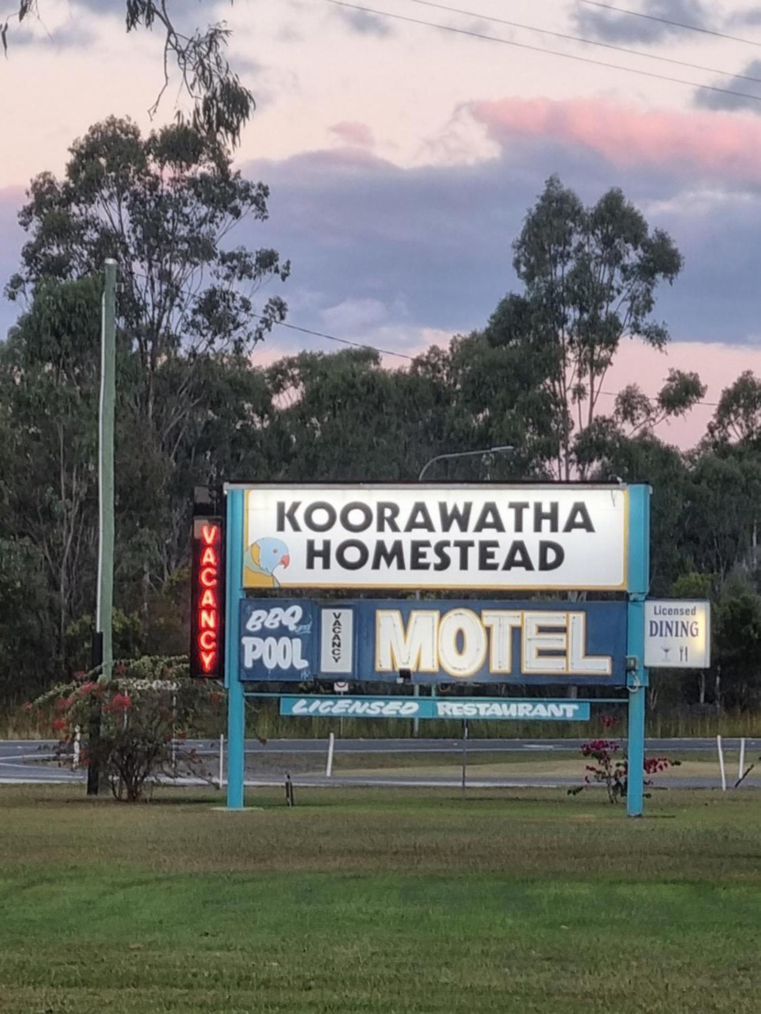 Koorawatha Homestead Motel Bororen Exterior photo